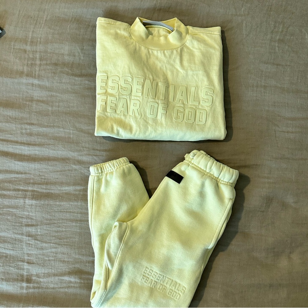 ESSENTIALS - Fear of God Kids